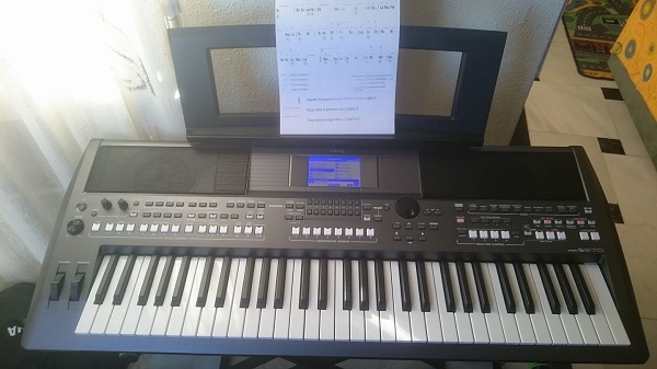 Un buen teclado para aprender a tocar 